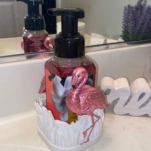 Flamingo soap holder (Bath & Body Works)